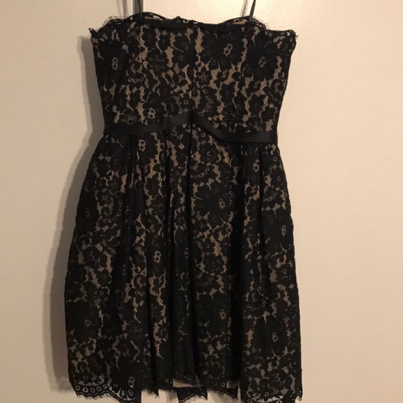 Strapless black lace mini dress - Picture 4 of 6
